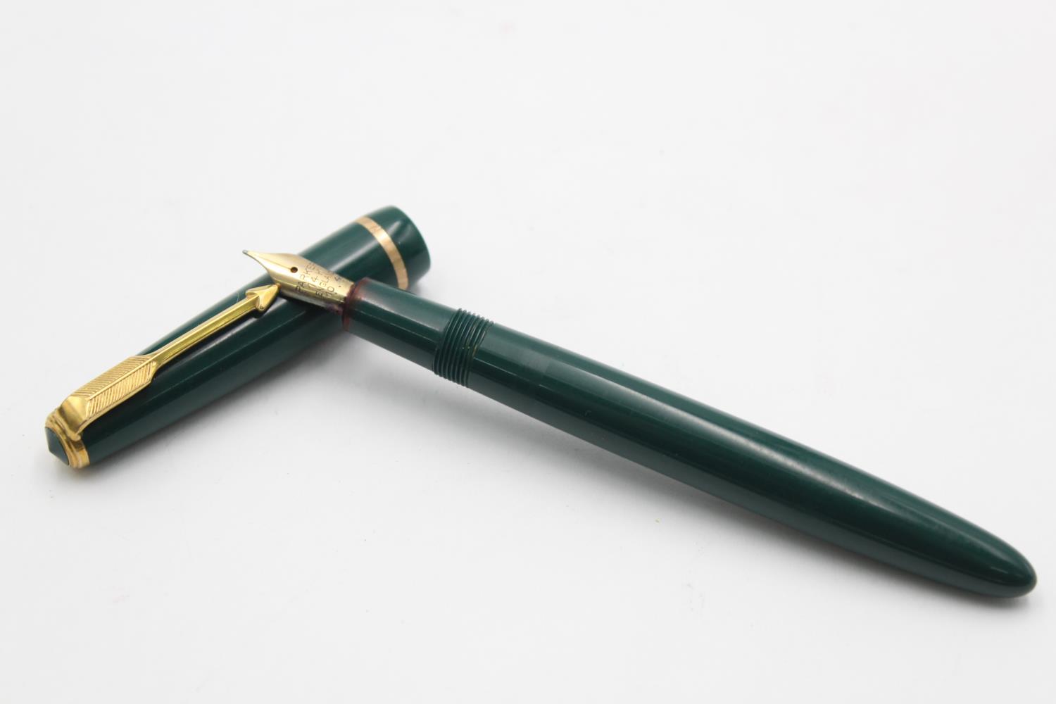 Vintage PARKER Victory Green FOUNTAIN PEN w/ 14ct Gold Nib WRITING Vintage PARKER Victory Green