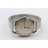 Vintage 1940's OMEGA Ref 2402 - 3 Wristwatch AUTOMATIC WORKING Vintage 1940's OMEGA Ref 2402-3 Dress