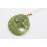 9ct gold bail carved jade pendant necklace (16g)