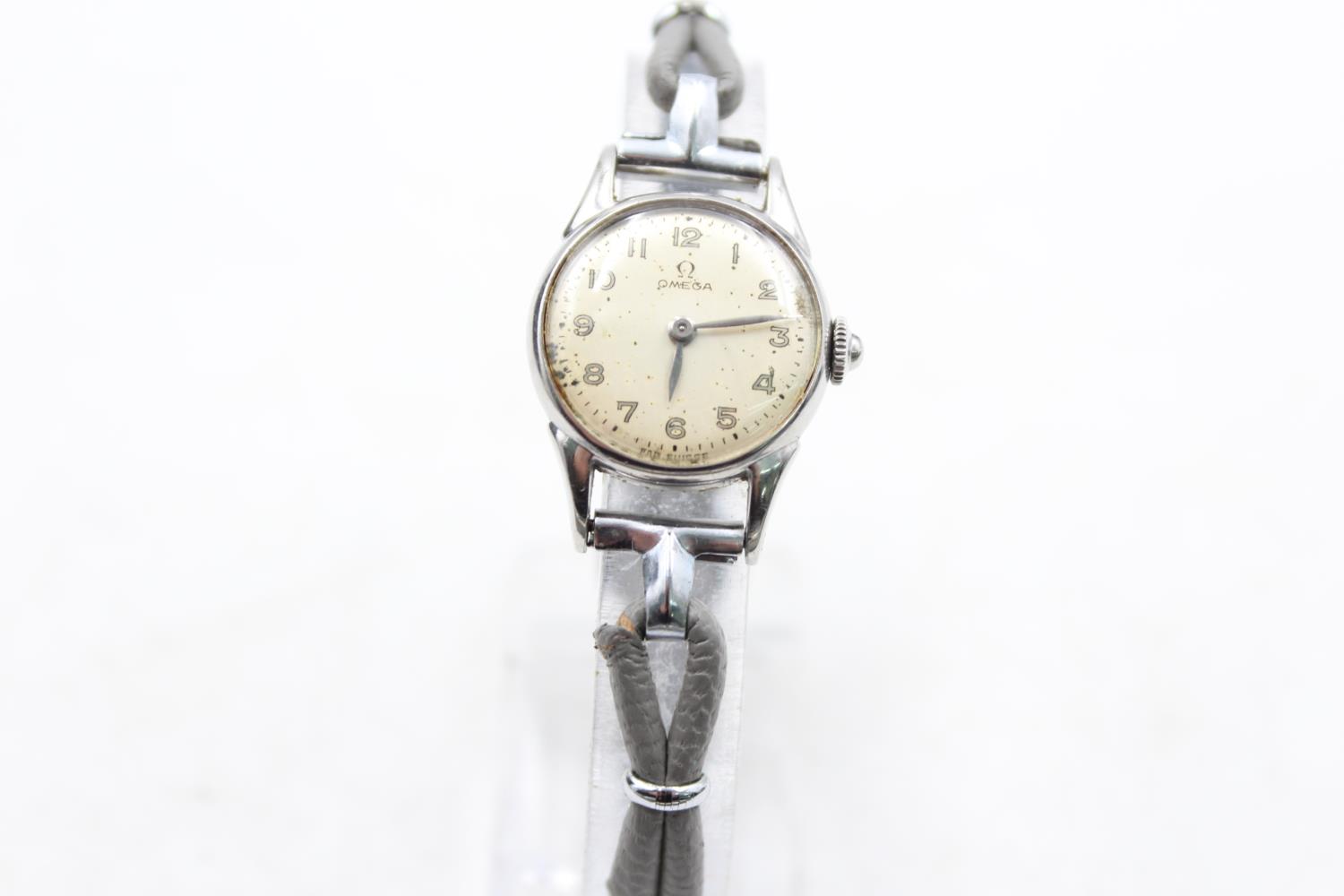 Vintage Ladies OMEGA C.1940'S Military Style WRISTWATCH Hand-Wind WORKING Vintage Ladies OMEGA C.