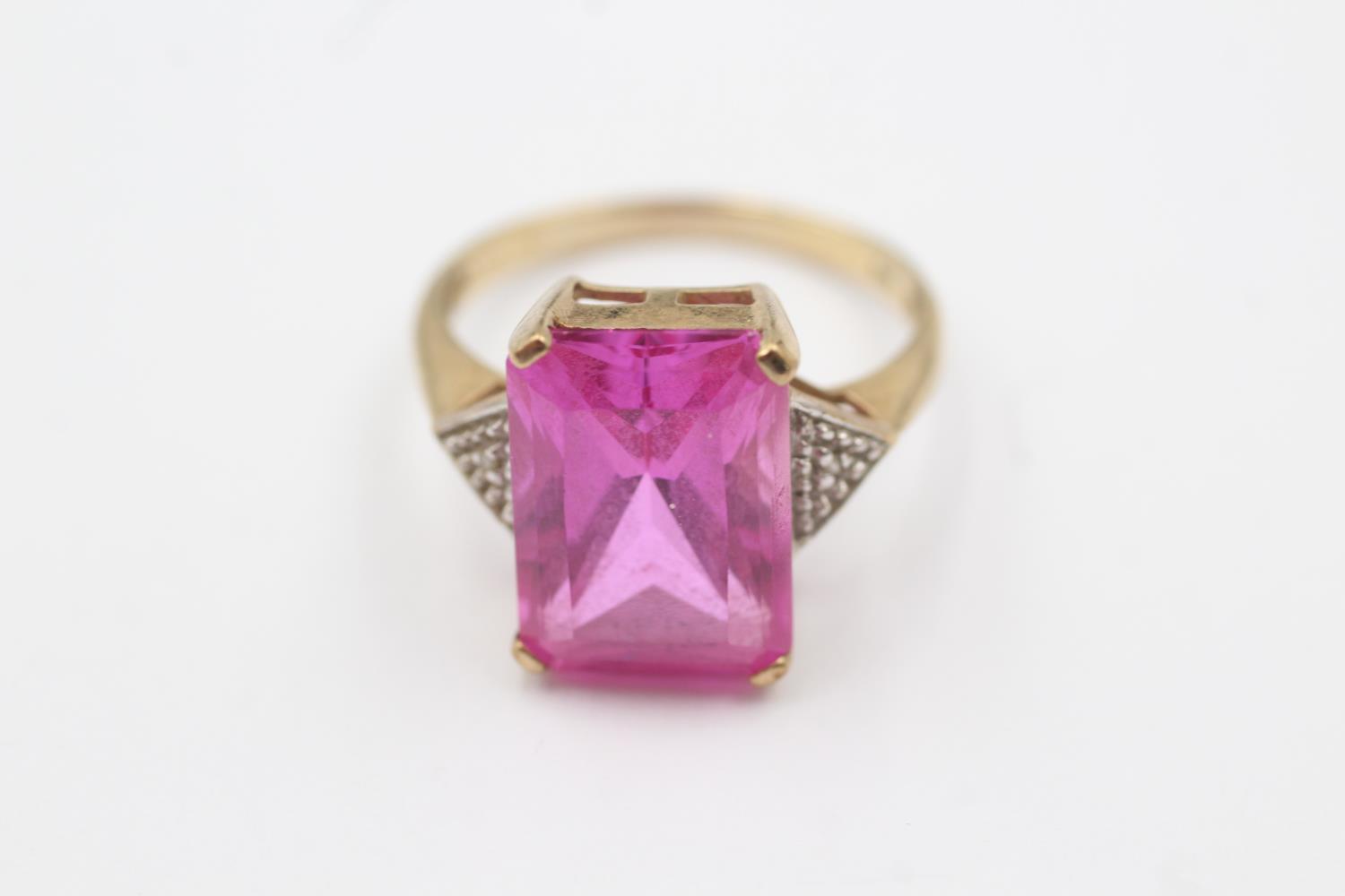 9ct gold vintage pink gemstone & diamond cocktail ring (4g) Size Q