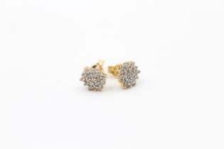 18ct gold diamond cluster earrings (2.4g)