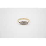 18ct gold & platinum diamond ring (1.5g) Size K