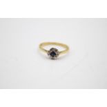 18ct gold sapphire & diamond ring (2.6g) Size N