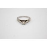 18ct gold diamond solitaire ring (3.4g) Size N