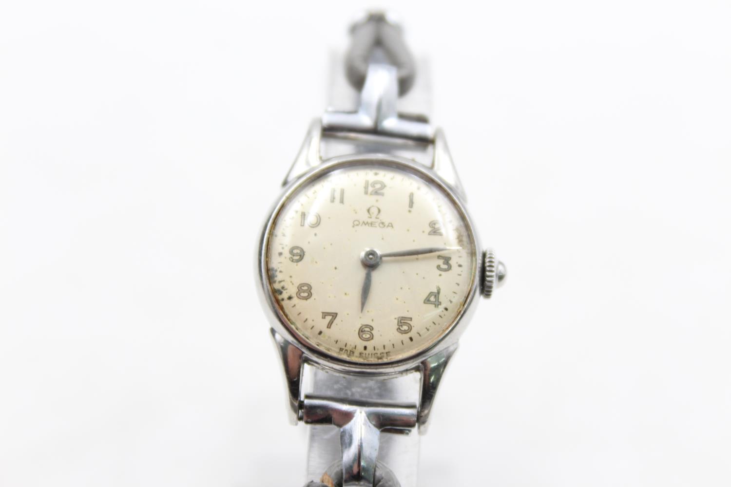 Vintage Ladies OMEGA C.1940'S Military Style WRISTWATCH Hand-Wind WORKING Vintage Ladies OMEGA C. - Image 2 of 6