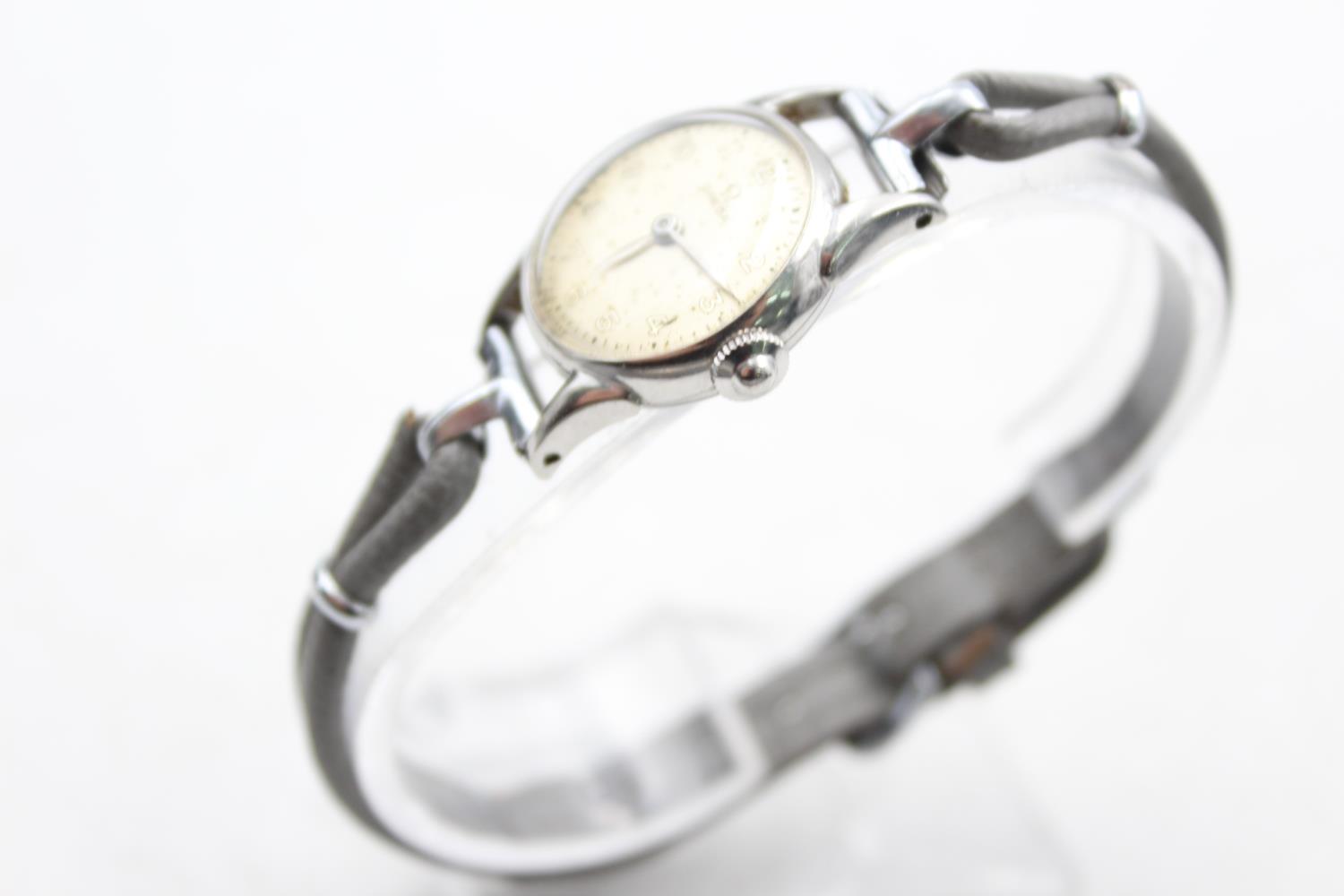 Vintage Ladies OMEGA C.1940'S Military Style WRISTWATCH Hand-Wind WORKING Vintage Ladies OMEGA C. - Image 4 of 6