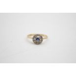 18ct gold & platinum sapphire & diamond ring (2.4g) Size O