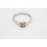 9ct white gold diamond solitaire ring (2g) Size N