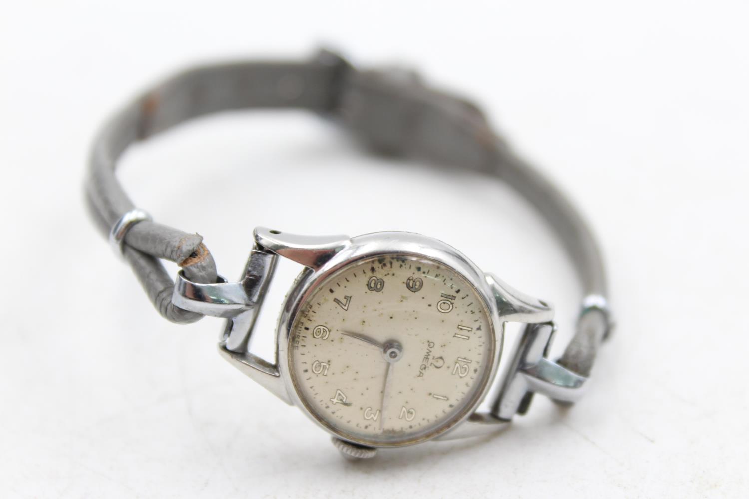 Vintage Ladies OMEGA C.1940'S Military Style WRISTWATCH Hand-Wind WORKING Vintage Ladies OMEGA C. - Image 6 of 6