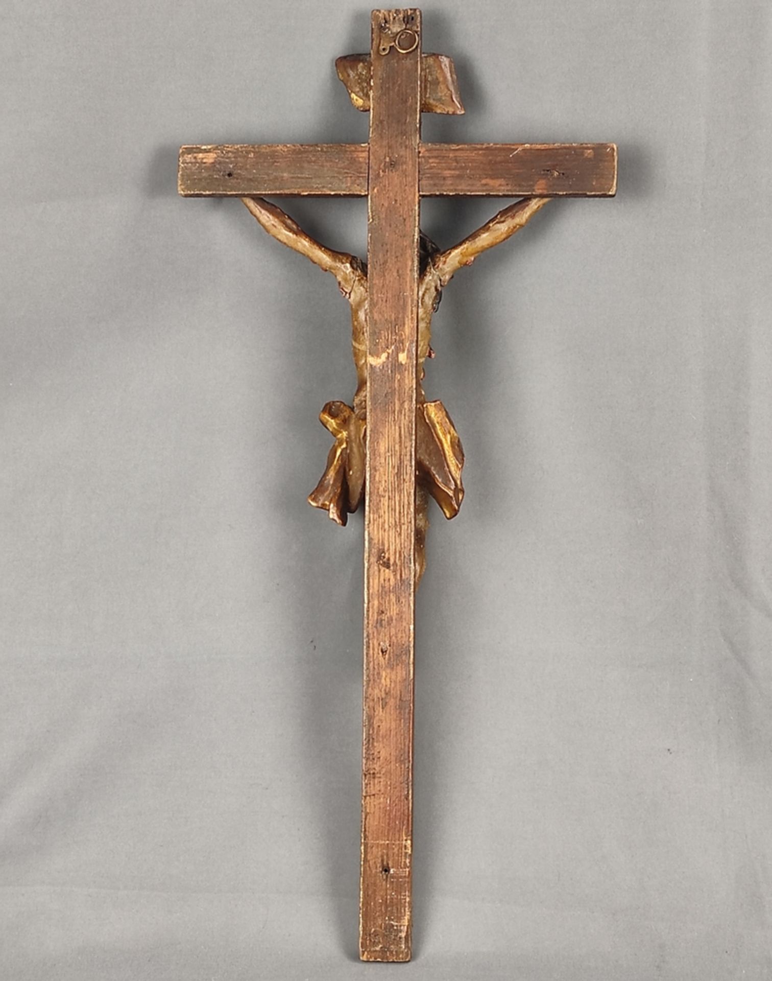 Zwei Christus-Kreuze, je als 3-Nageltypus, einer an Kreuz, 62x29cm, einer ohne Kreuz, 35x21cm, poly - Bild 3 aus 9