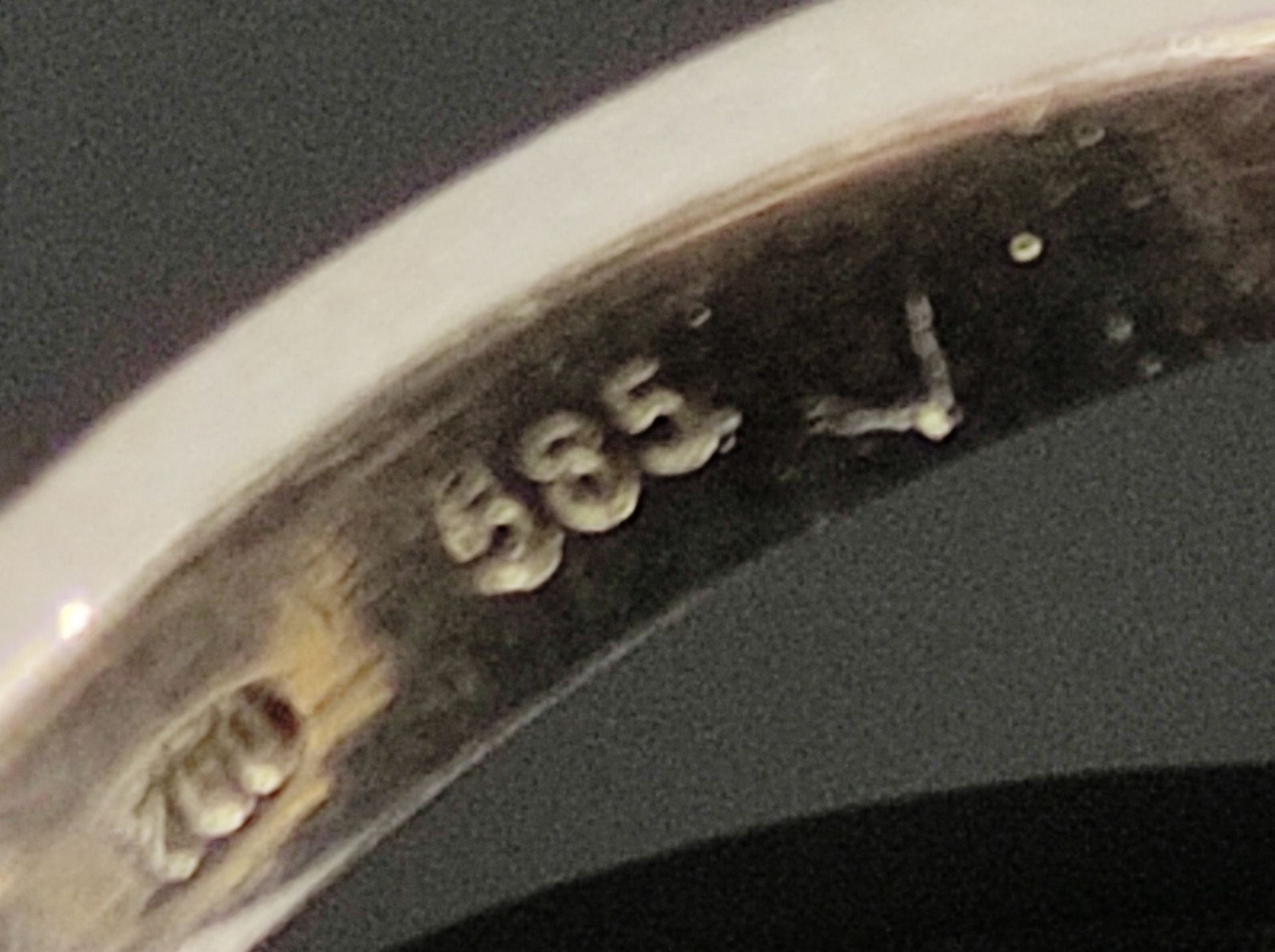 Perlen-Ring, besetzt mit 6 kleinen geprüften Diamanten, 585/14K Weißgold, 5,68g, Ringgröße 58 - Bild 3 aus 3