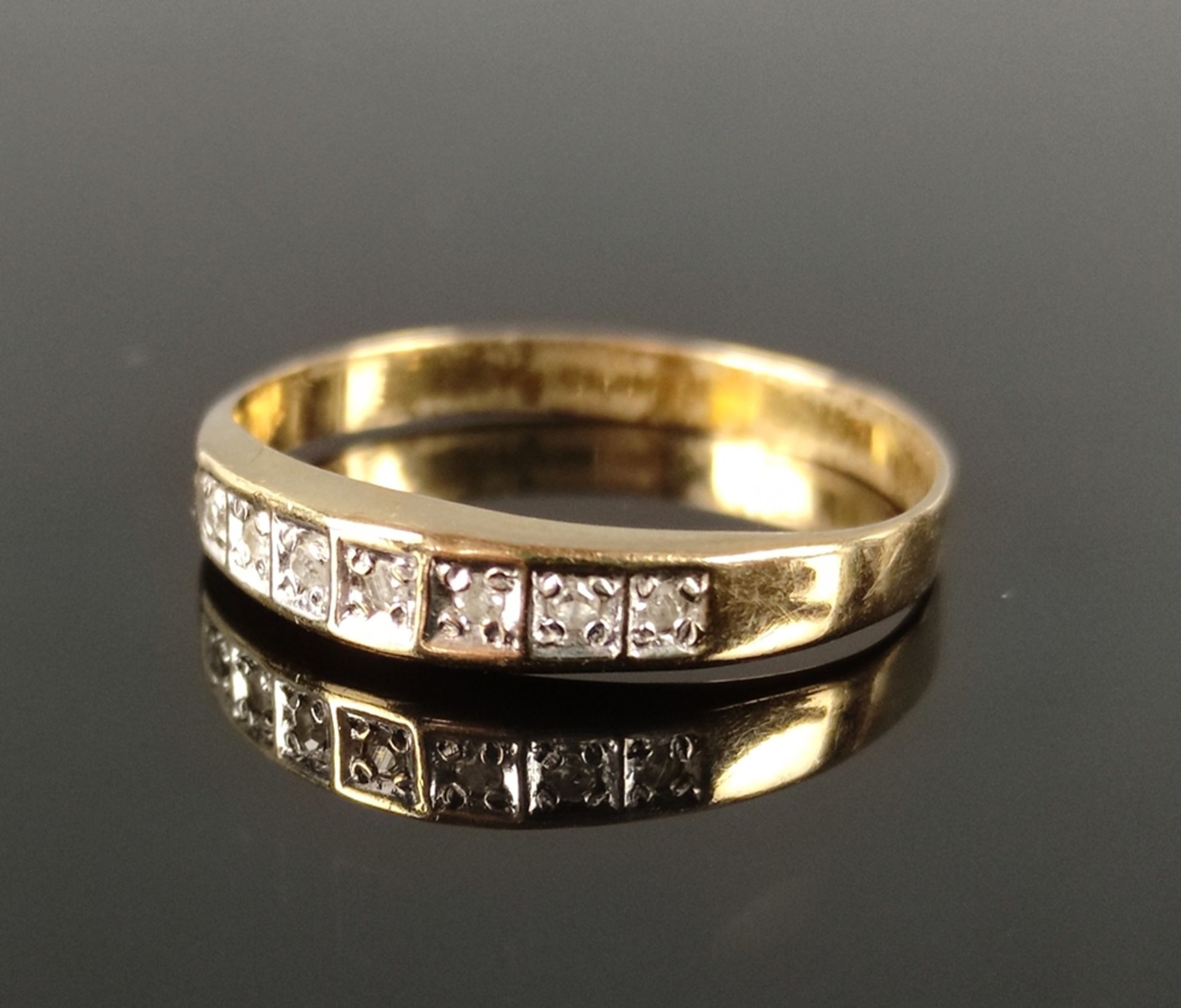 Diamant-Ring, Ringkopf besetzt mit 7 facettierten Diamanten (geprüft), W, VSI-SI, zusammen um 0,14c - Bild 2 aus 3
