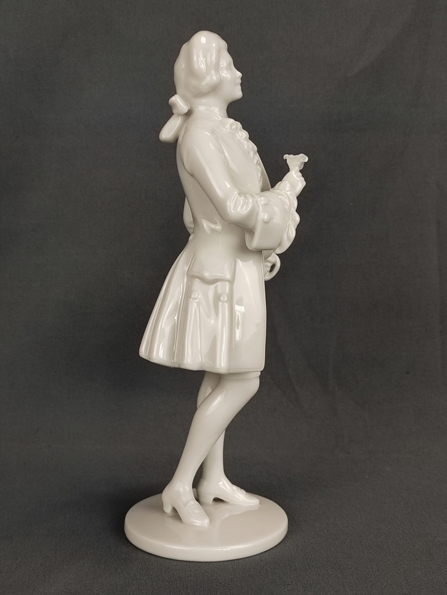Cavalier, standing on disc stand with rose in hand, white porcelain, Augarten Vienna, embossed mark - Image 4 of 5