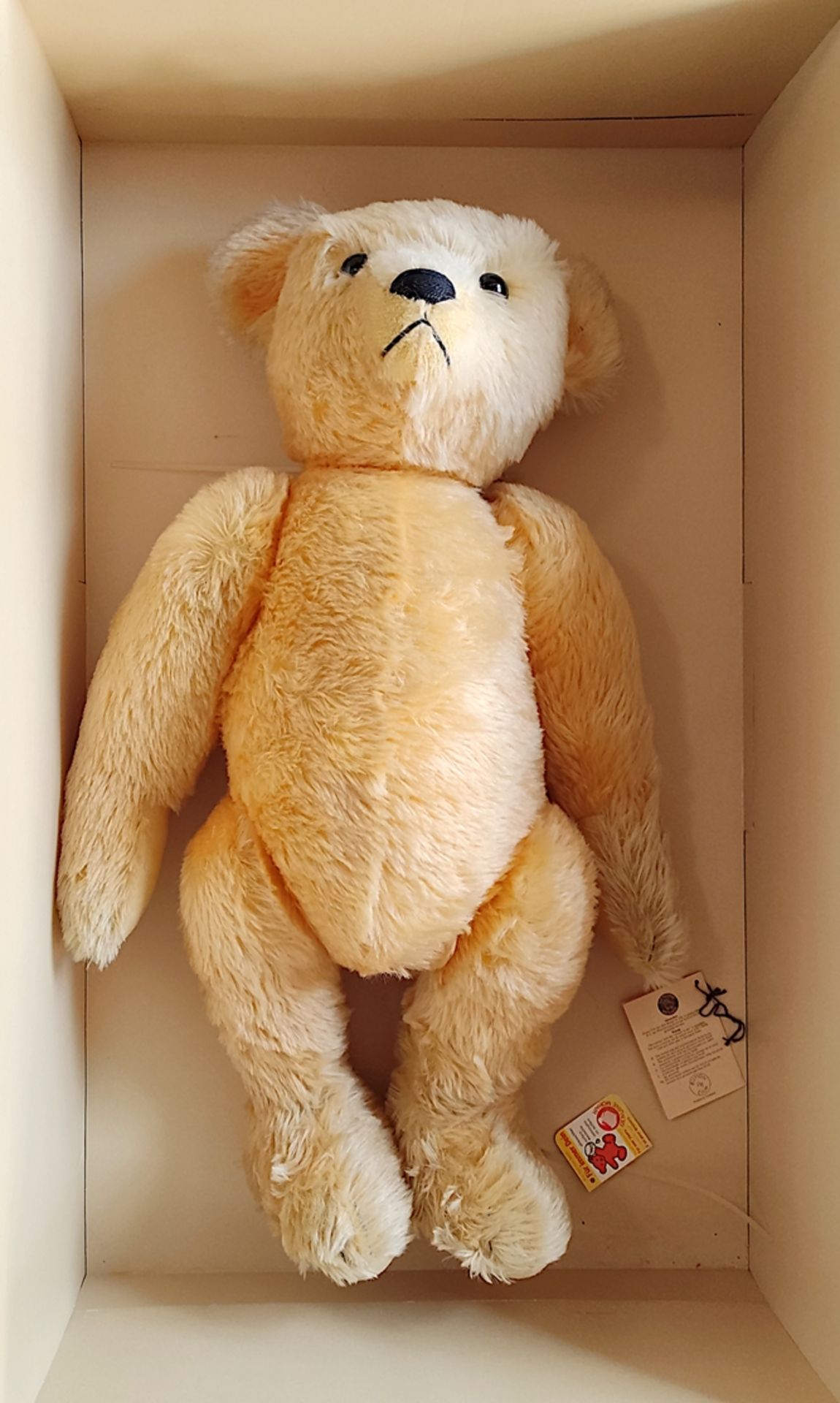 Steiff replica teddy bear "1909", blond 65, limited edition 5000, in original box, flag missing - Image 3 of 4