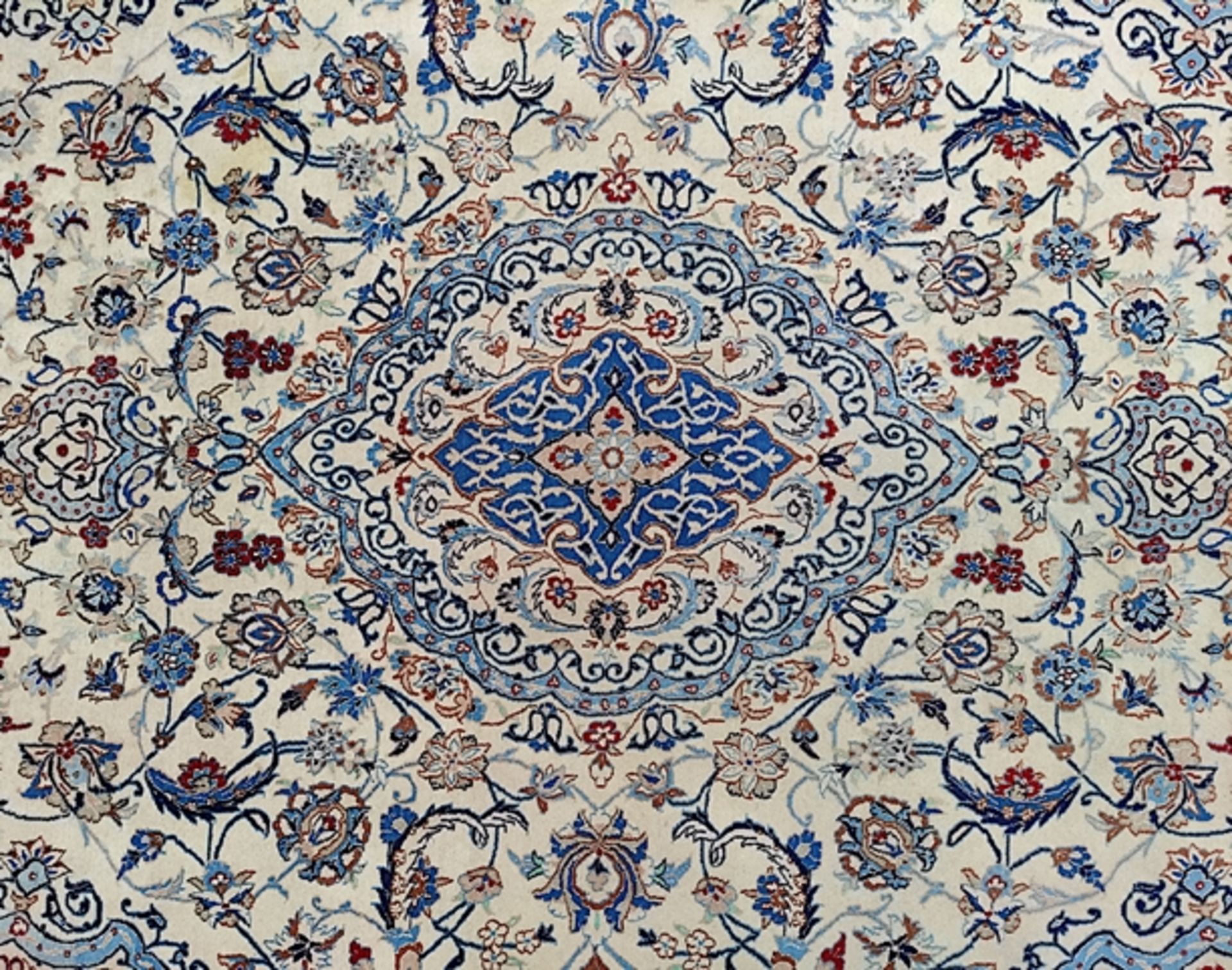 Carpet, probably Esfahan design, 1970, ca. 240x150cm, *03-0090(intern) - Image 2 of 3