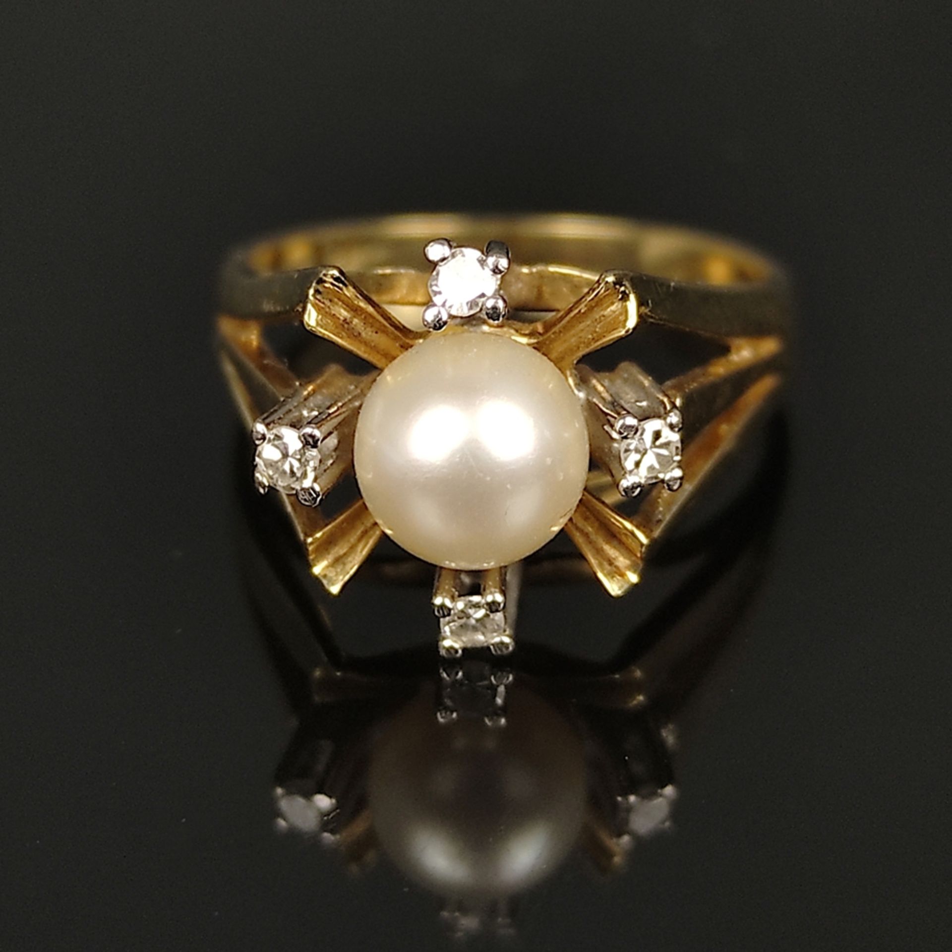 Perl-Diamant-Ring, 585/14K Weiß-/Gelbgold, 3,4g, mittig Perle, darum vier kleine Diamanten, Ringgrö - Bild 2 aus 3