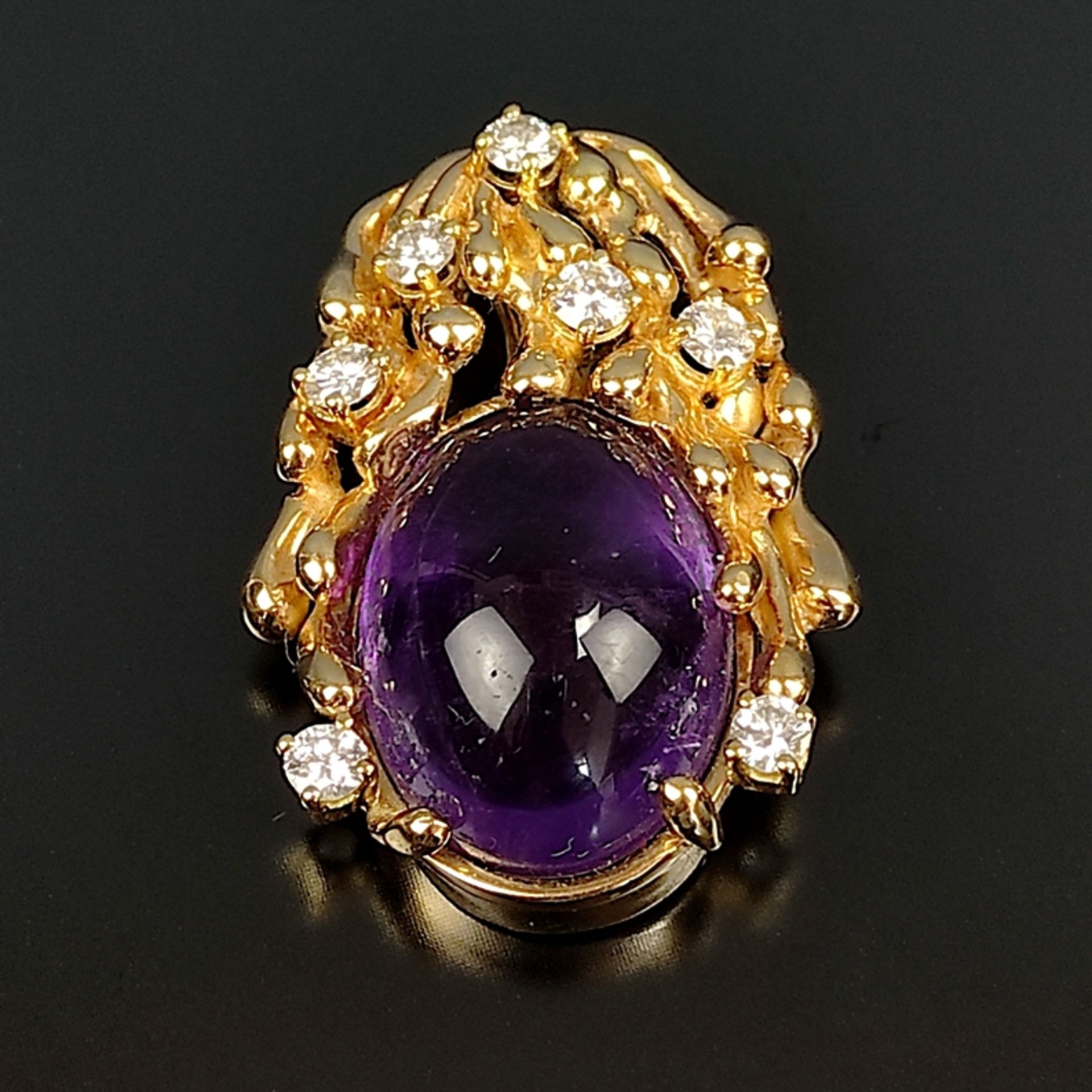 Design Amethyst-Brillant-Anhänger, Gloor, 750/18K Gelbgold, Gesamtgewicht 16,2g, großer ovaler Amet