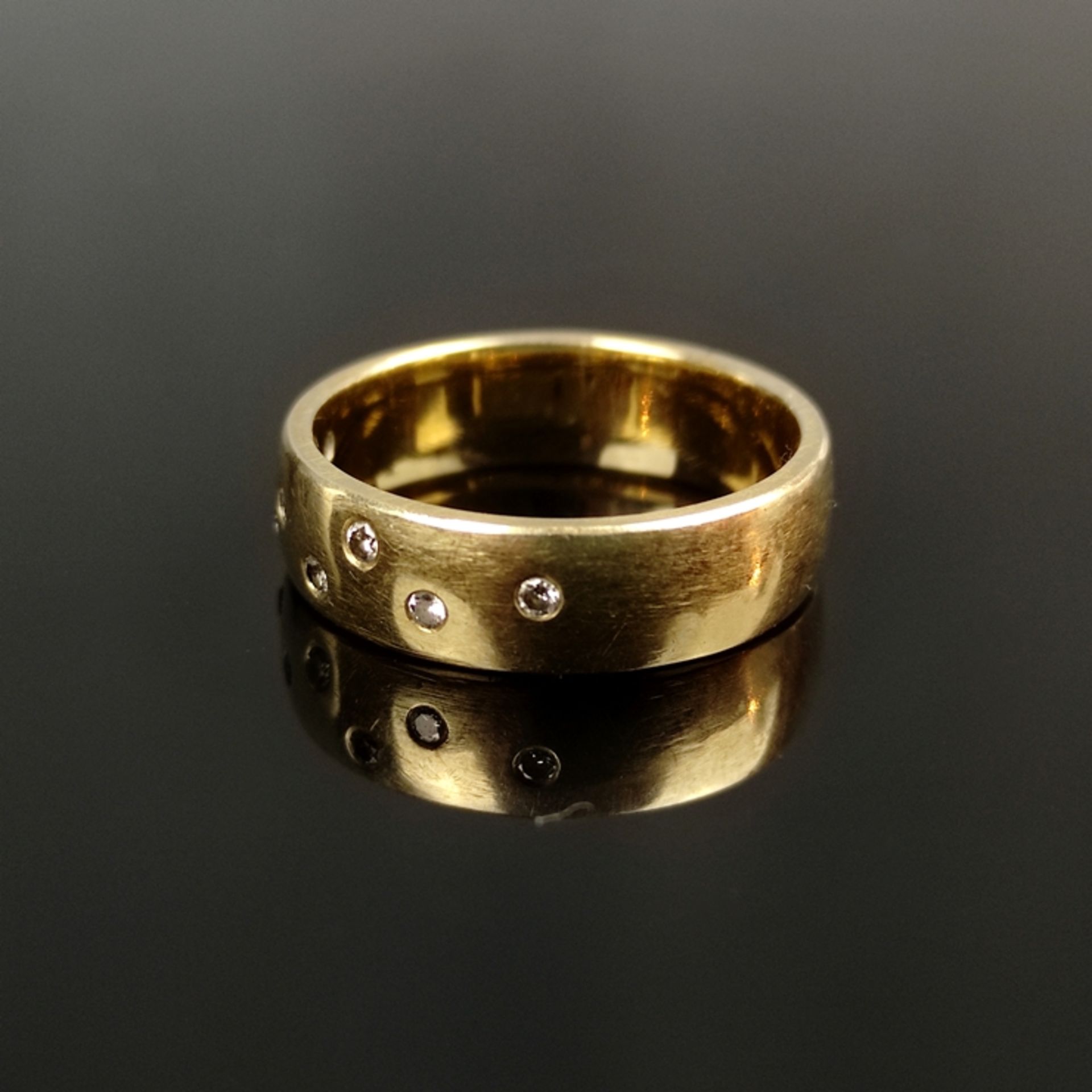 Bandring, 585/14K Gelbgold, 6,8g, besetzt mit 7 Zirkonia, Ringgröße 56