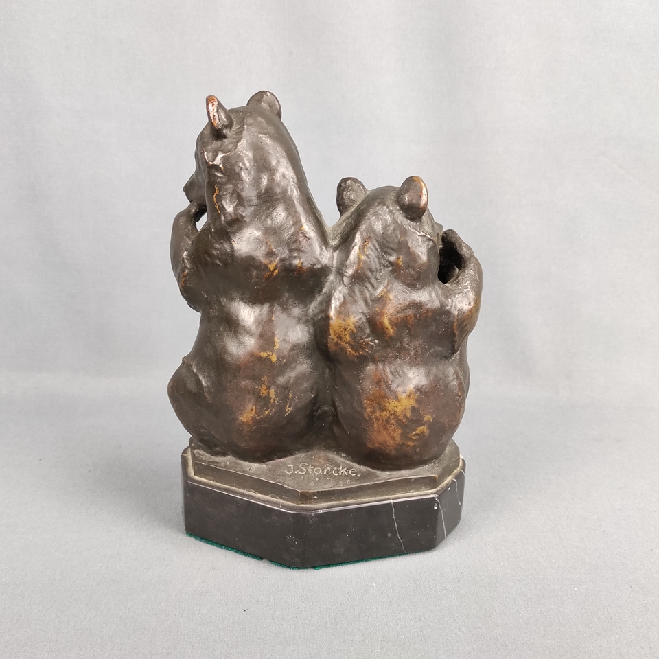 Starcke, Julius (1896 - 1945) "Two playing bears", signed on the reverse and with dedication on the - Image 2 of 4