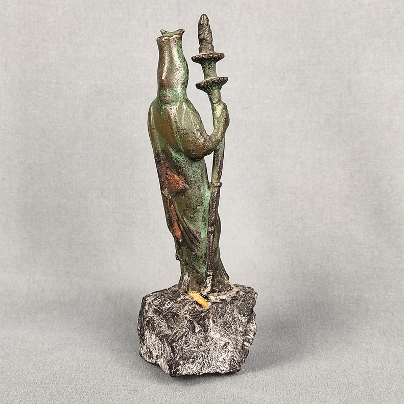Roman sculpture on stone base, "Ceres/Demeter", with flame and grain as attribute, bronze, height 1 - Image 3 of 4