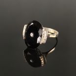 Onyx-Diamant-Ring, Silber 935, Gesamtgewicht 3,2g, Art-Déco Ausführung mit oval facettiertem schwar