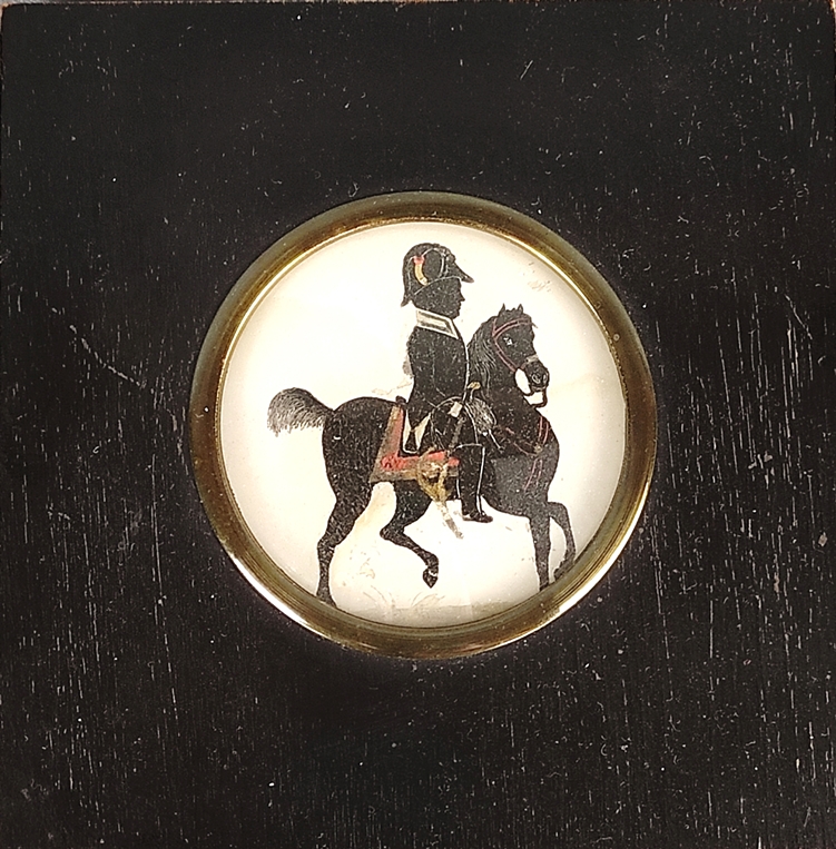 Miniature painting (18th/19th century) "Napoleon on horseback", diameter image about 7cm, in blacke