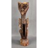 Drachenfigur, wohl Indonesien, Holz, Farbreste, Länge 43cm