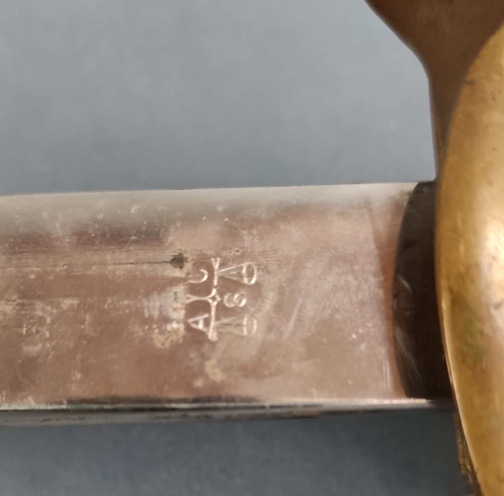 Infanterie Offiziers Degen, (IOD), zweifach gekehlte Klinge, an der Wurzel Herstellersignet "A C S" - Bild 4 aus 4
