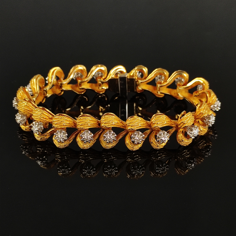 Exclusive goldsmith bracelet, 750/18K yellow gold, 58,4g, set with 20 diamonds of together about 1, - Image 2 of 3