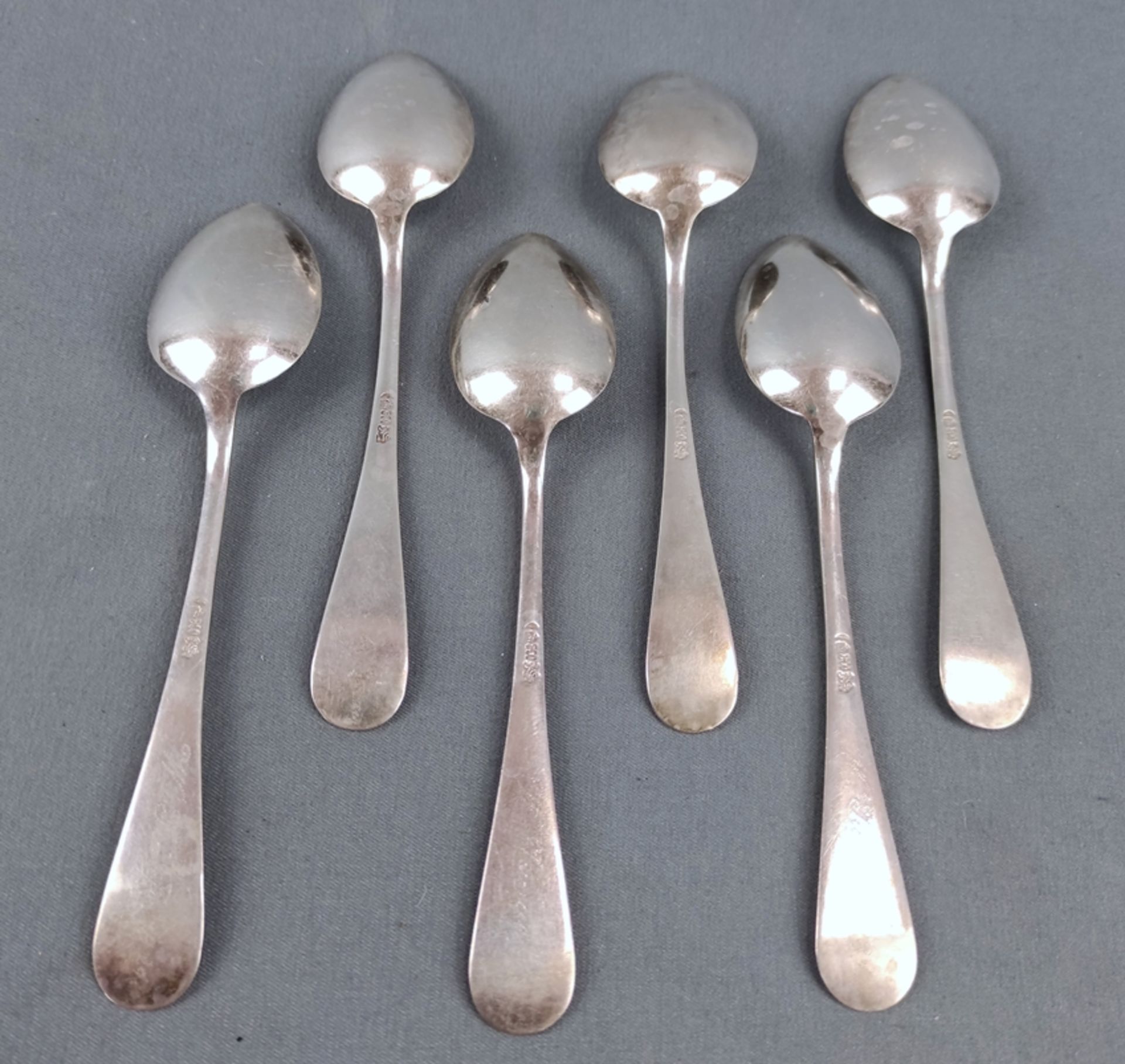 6 coffee spoons, monogrammed "FB", dated 1921, and inscribed "A. Junge", silver 800, in case "Augus - Image 3 of 4