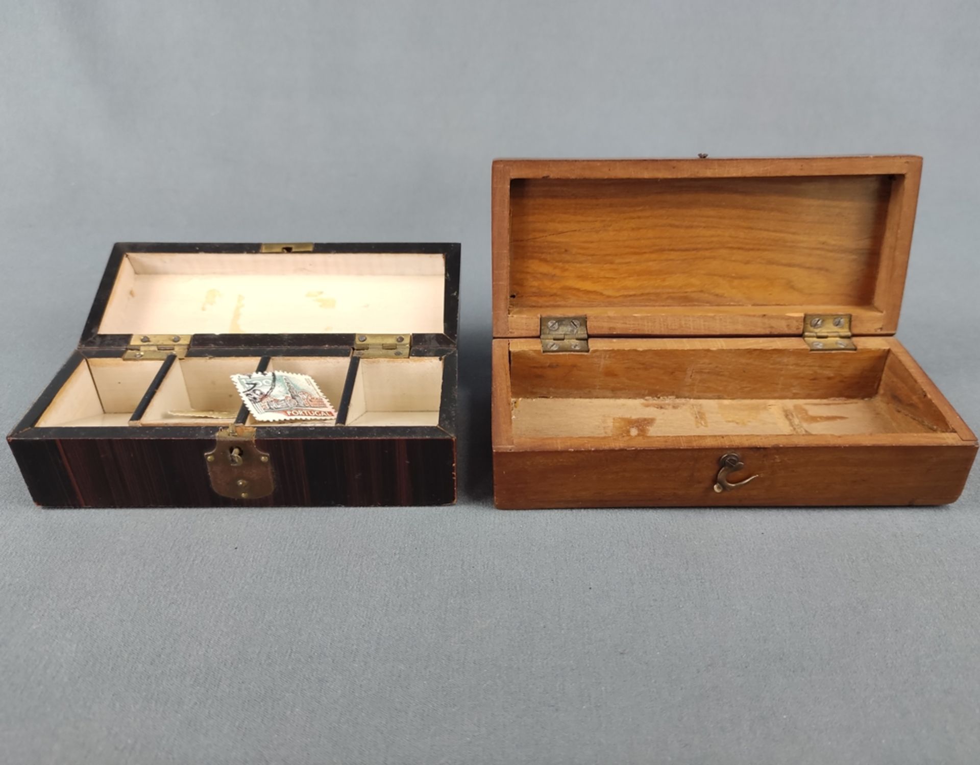 Set of three small wooden caskets, one rectangular hinged for stamps, with inscription "Briefmarken - Image 2 of 3