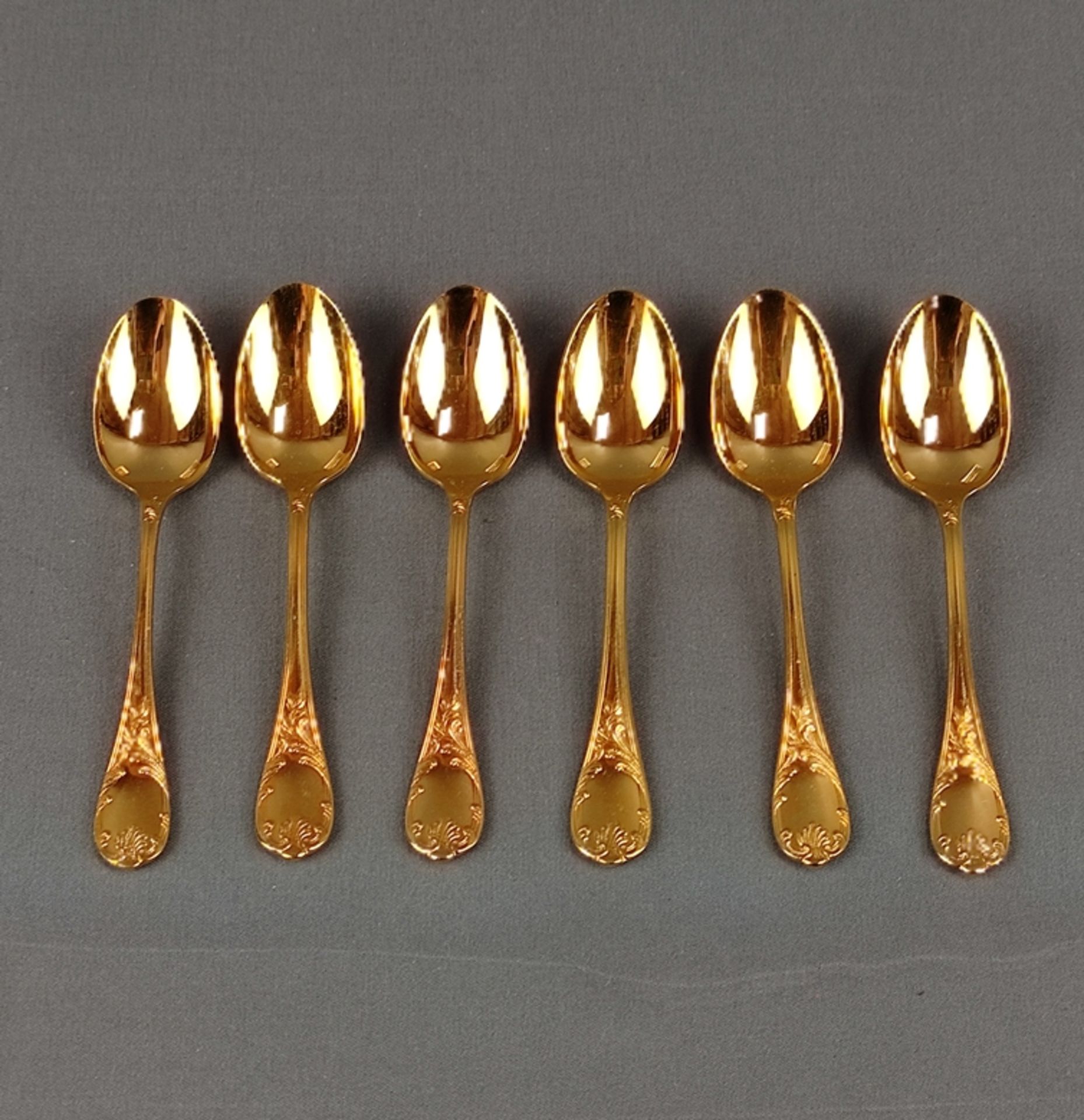 6 Mocca spoons, Christofle Paris, gold-plated, length 10cm each *405/03 (internal)