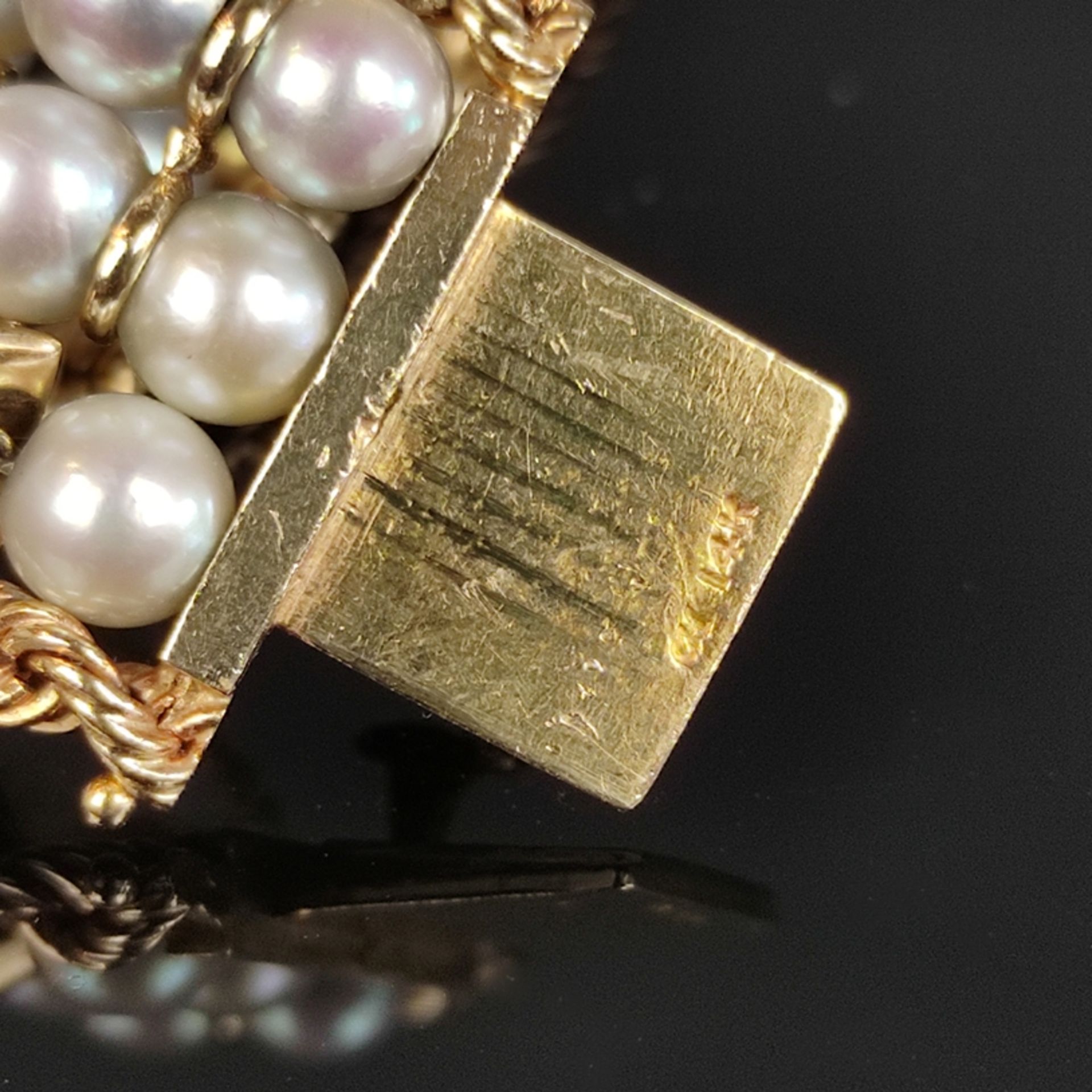 Pearl gold bracelet, 585/14K yellow gold, total weight 51.1g, set with 71 pearls, cord edges and de - Image 3 of 3