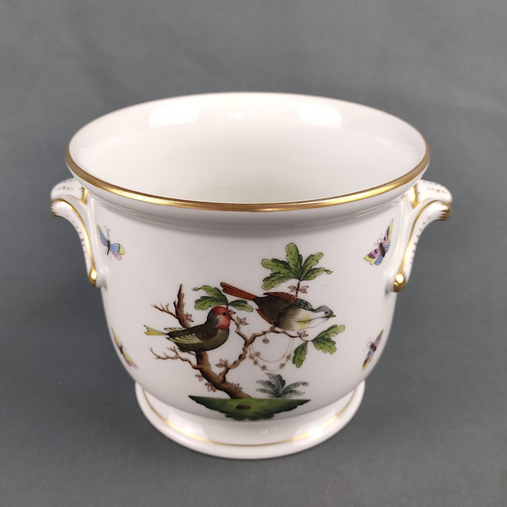 Cachepot Herend Hungary, decor Rothschild, golden decorated, with two small handles, height 14cm, m - Image 2 of 5