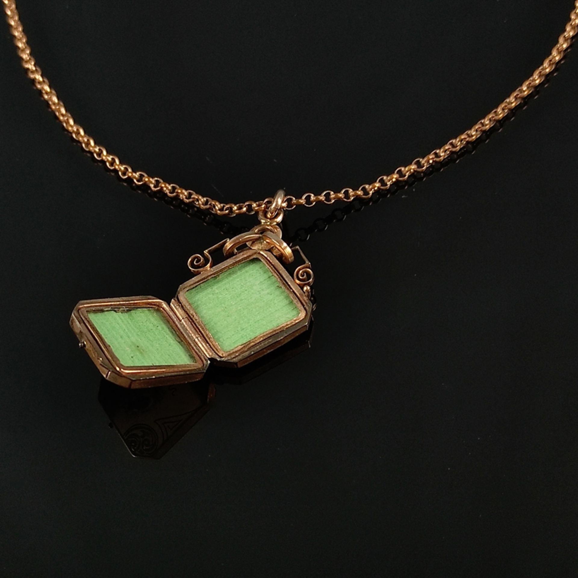 Art Nouveau medallion pendant with chain, foam gold, total weight 11,4g, octagonal hinged pendant o - Image 3 of 3