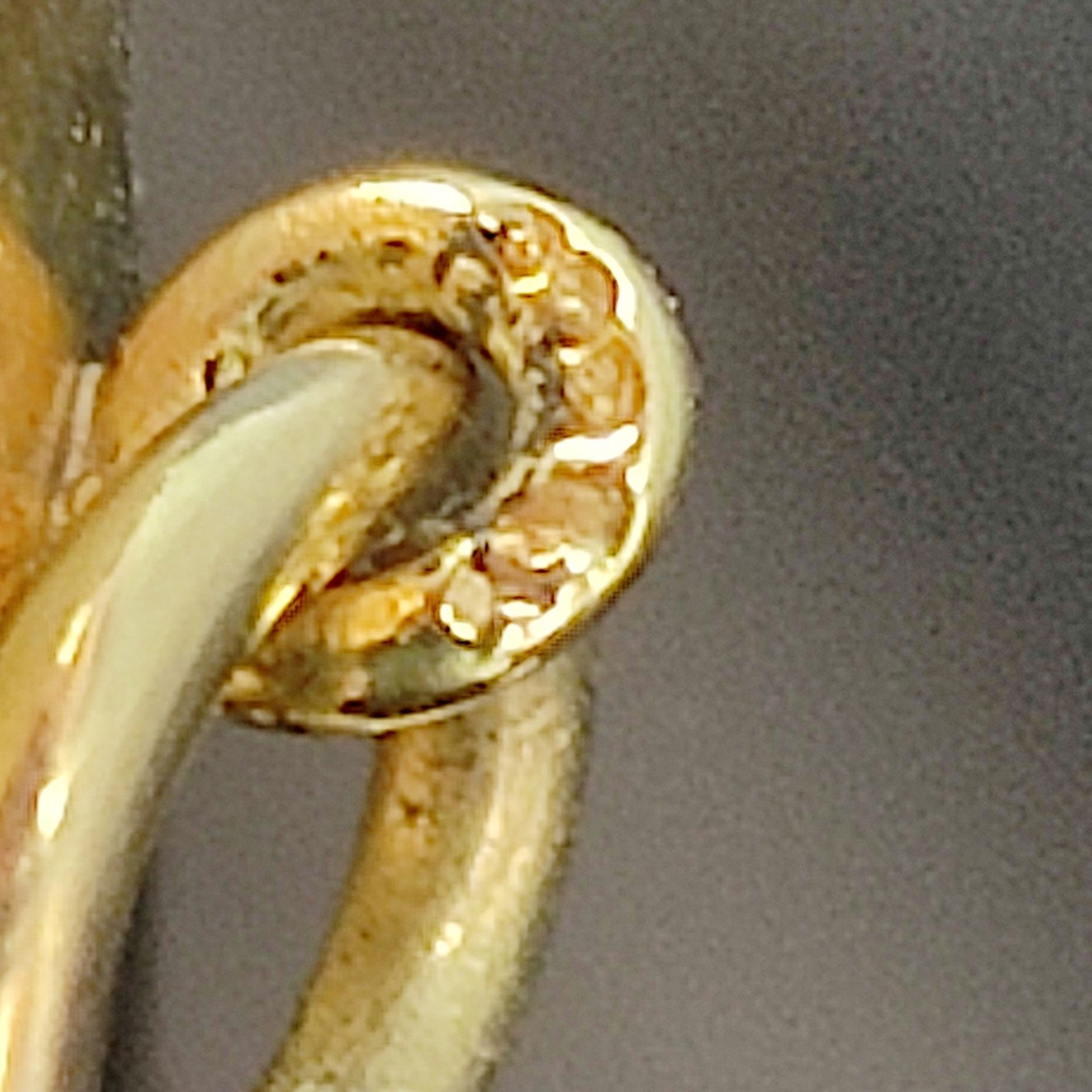 Schornsteinfeger-Anhänger, 585/14K Gelbgold, 2,2g, moderne beidseitige Ausformung, Länge ca. 2,5cm  - Image 3 of 3