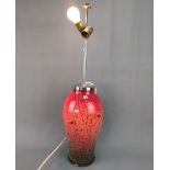 Ikora Bodenlampe, WMF, 1930er Jahre, Kristallglas, modelgeblasen, beleuchtet rotfarben mit dunklen