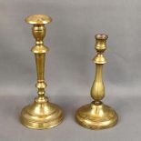 Paar Biedermeier-Leuchter, Mitte 19. Jahrhundert, aufwendig gearbeitet, Messing, schwere Qualität,