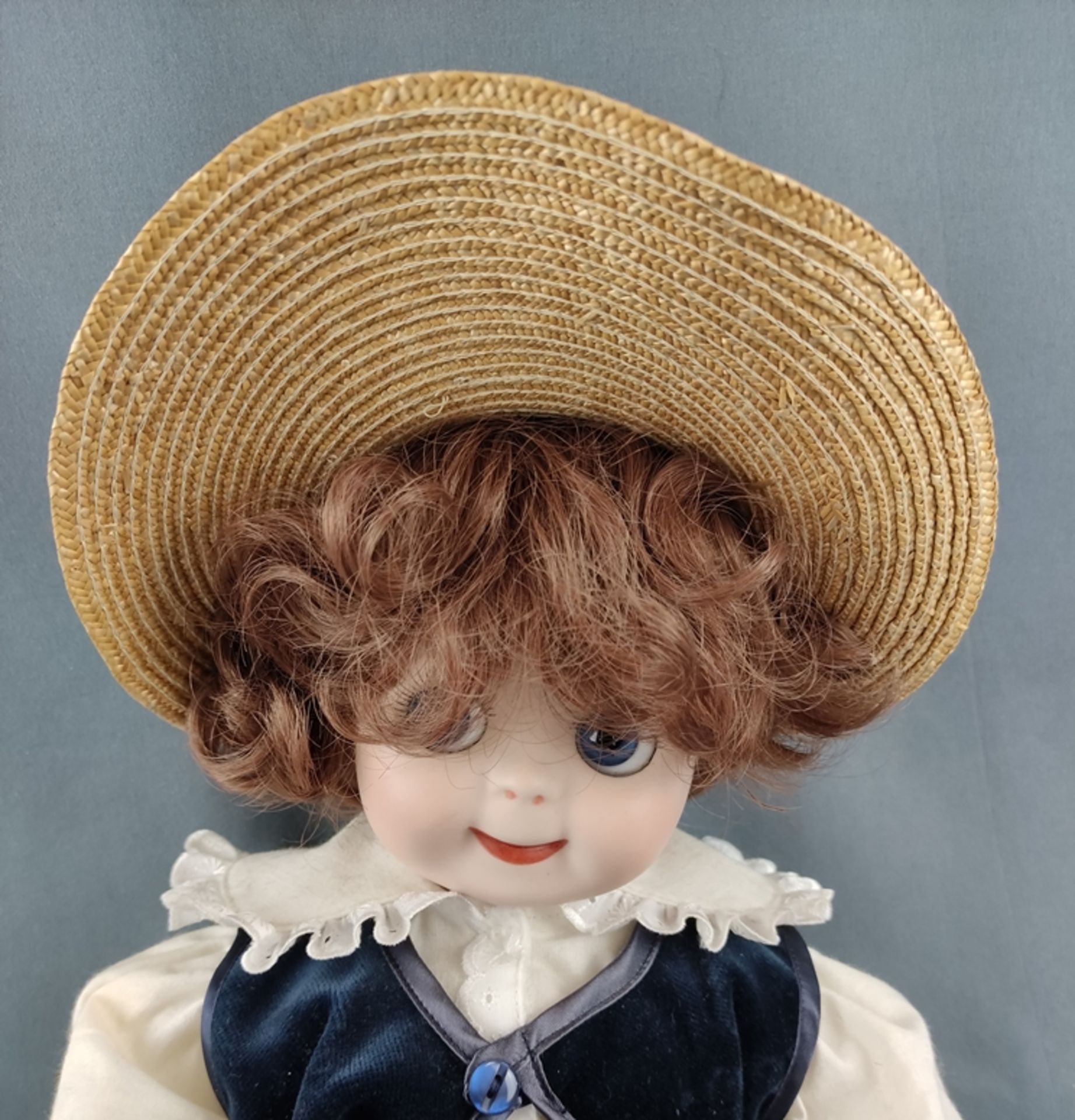 Doll "Googlie" by J.D. Kestner, with big blue eyes and closed melon mouth, brown curly wig and stra - Image 5 of 5