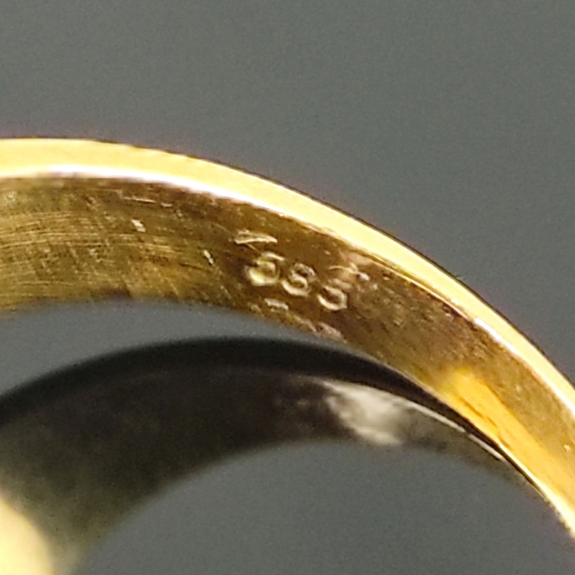 Amethyst-Ring, 585/14K Gelbgold (punziert), Gesamtgewicht 5g, mittig von Krappen eingefasster achte - Bild 3 aus 4