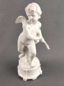 Amor-Figur, Ginori, Weißporzellan, Amor mit Pfeil und Bogen, auf runder Basis, Bodenmarke, Höhe 20c