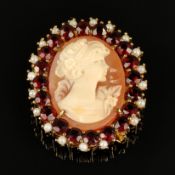 Pendant/brooch with fine shell cameo, 585/14K yellow gold (hallmarked), total weight 9.3g, fine ova