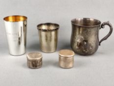 Silber-Konvolut, 5 Teile, bestehend aus drei Trinkgefäßen, einmal Tasse, Wilhelm Binder, Schwäbisch