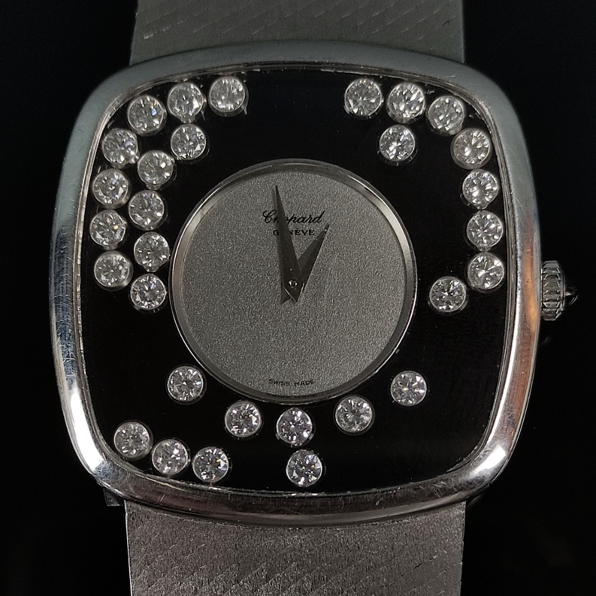Armbanduhr, Chopard, Happy Diamonds mit 30 Diamanten, Referenz 2106, quadratisches Gehäuse mit abge - Bild 2 aus 7