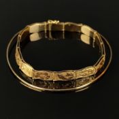 Zwei Armbänder, bestehend aus einem Reif, 333/8K Gelbgold (punziert), 2,47g, Breite 1,4mm und Durch