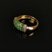 Emerald gold ring, 375/9K yellow gold (hallmarked), 2.34g, front set with 24 emeralds, each with 3 