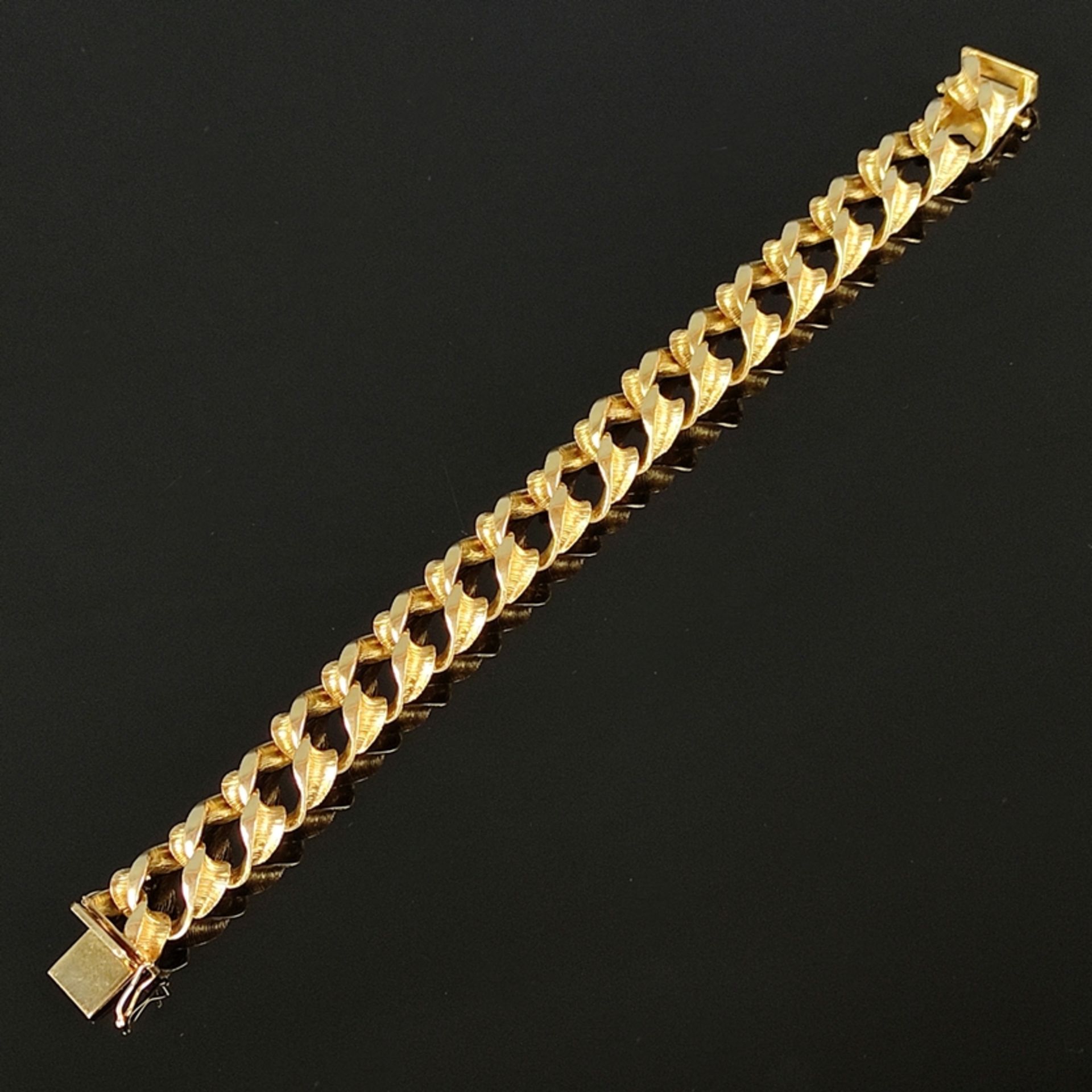 Armband, 585/14K Gelbgold (punziert), 43,8g, gearbeitet aus gedrehten und strukturiert gestalteten  - Bild 2 aus 3
