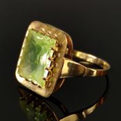 Gold ring, 585/14K yellow gold (tested), total weight 3.86g, rectangular light green gemstone in th