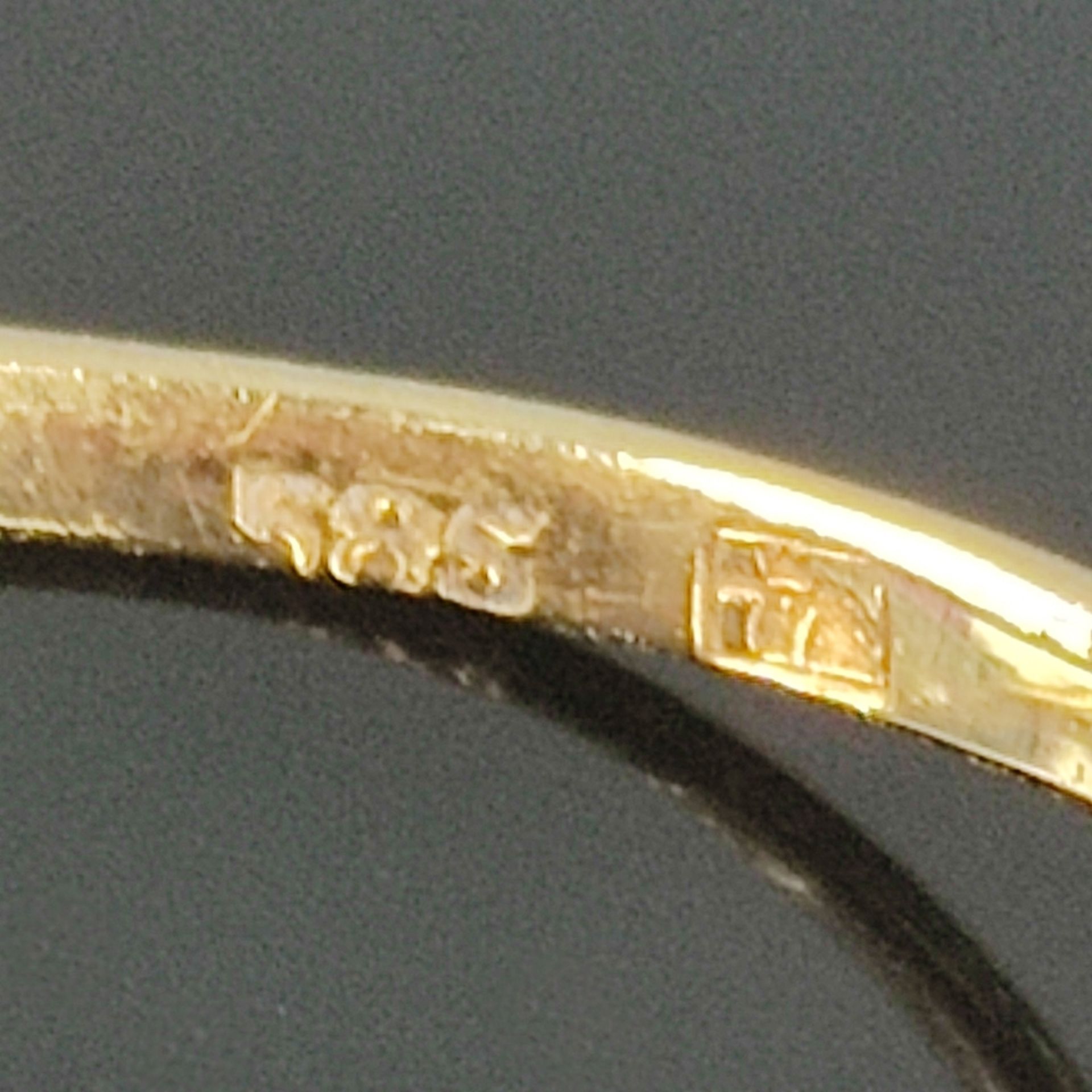 Feiner Rubin-Diamant-Ring, 585/14K Gelbgold (punziert), 1,77g, Vorderseite mit zwei tropfenförmigen - Bild 3 aus 3